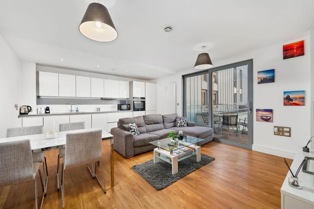 Modern Serviced 3-bedroom Flat In East Appartement *