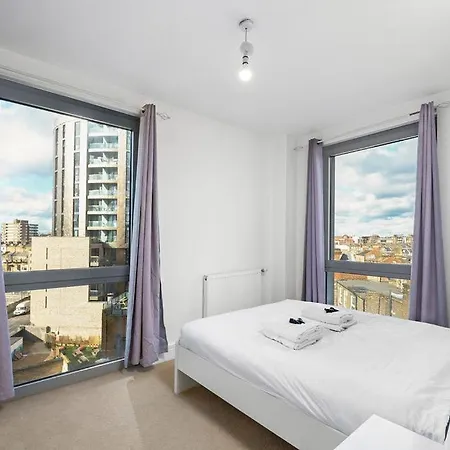Modern Serviced 3-Bedroom Flat In East London Exterior photo